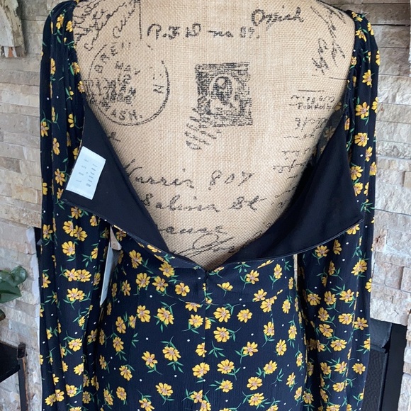 Lost & Wander Outpost Mini black sunflower dress button down long sleeve ruching - Picture 12 of 16